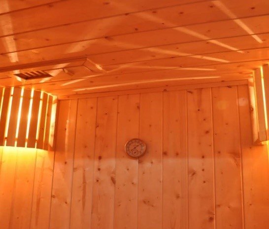 Sauna Room - Image 4